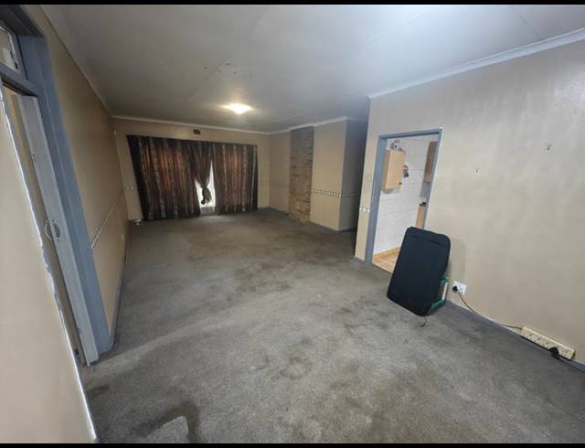 3 BEDROOM HOUSE FOR SALE IN VANDERBIJLPARK SE 6